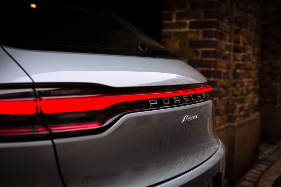 Детали экстерьера Porsche Macan (95B) 2019 года  (UK) (фото 8 из 38)